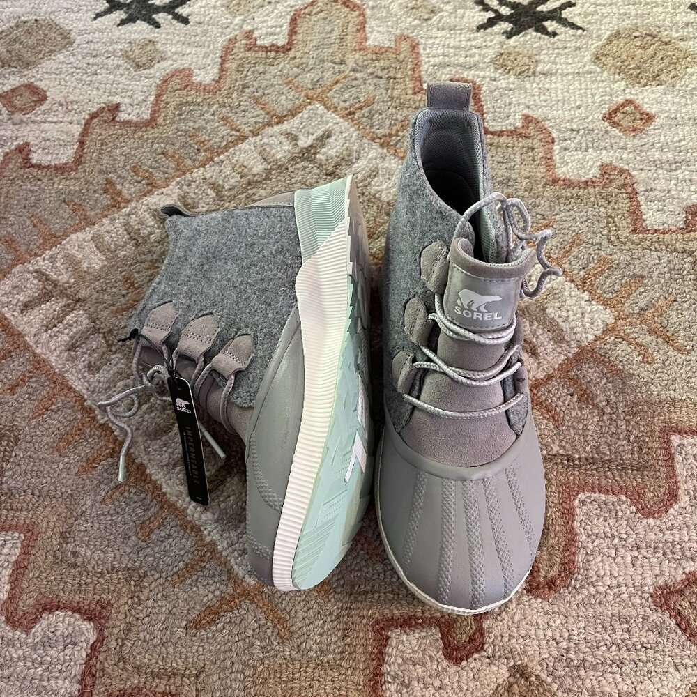 Sorel Women's Out N About lll Classic Waterproof Boots l NWT